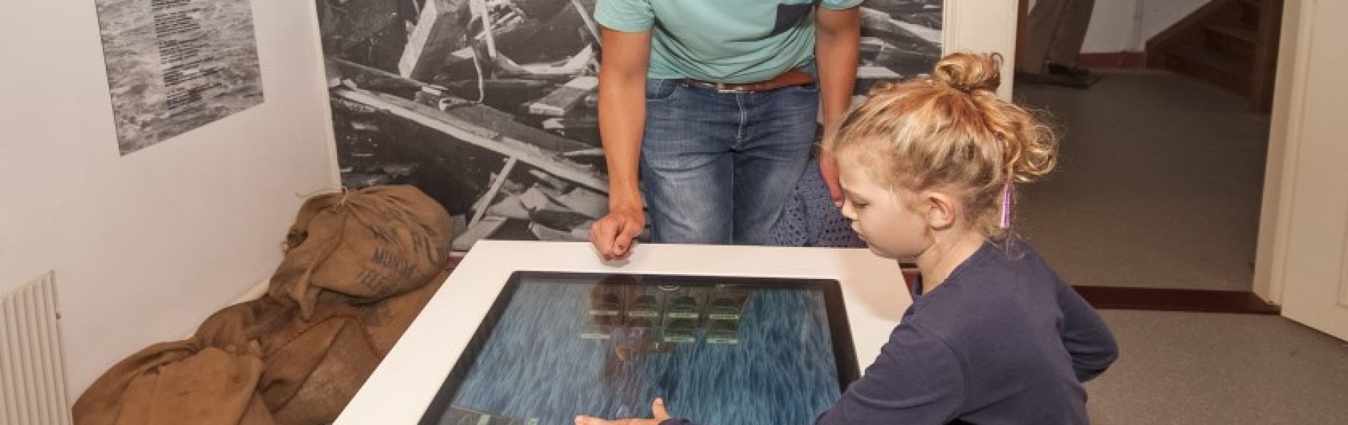 Touchscreentafel museum BelevenisTafel